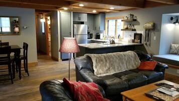 Smart TV, fireplace, DVD player, video library