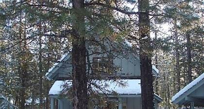 Täysin uusittu Sunriver-yhteisössä. Ei osaa. Talletus, alhainen hallinnointipalkkio