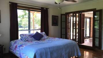 3 dormitorios, tabla de planchar con plancha, wifi gratis y ropa de cama