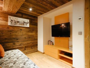 Unclassified image, 2 of 20, button - 5* Modern Chalet, Near Slopes, Garage, WIFI (La Clusaz)