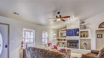 TV, fireplace, DVD player