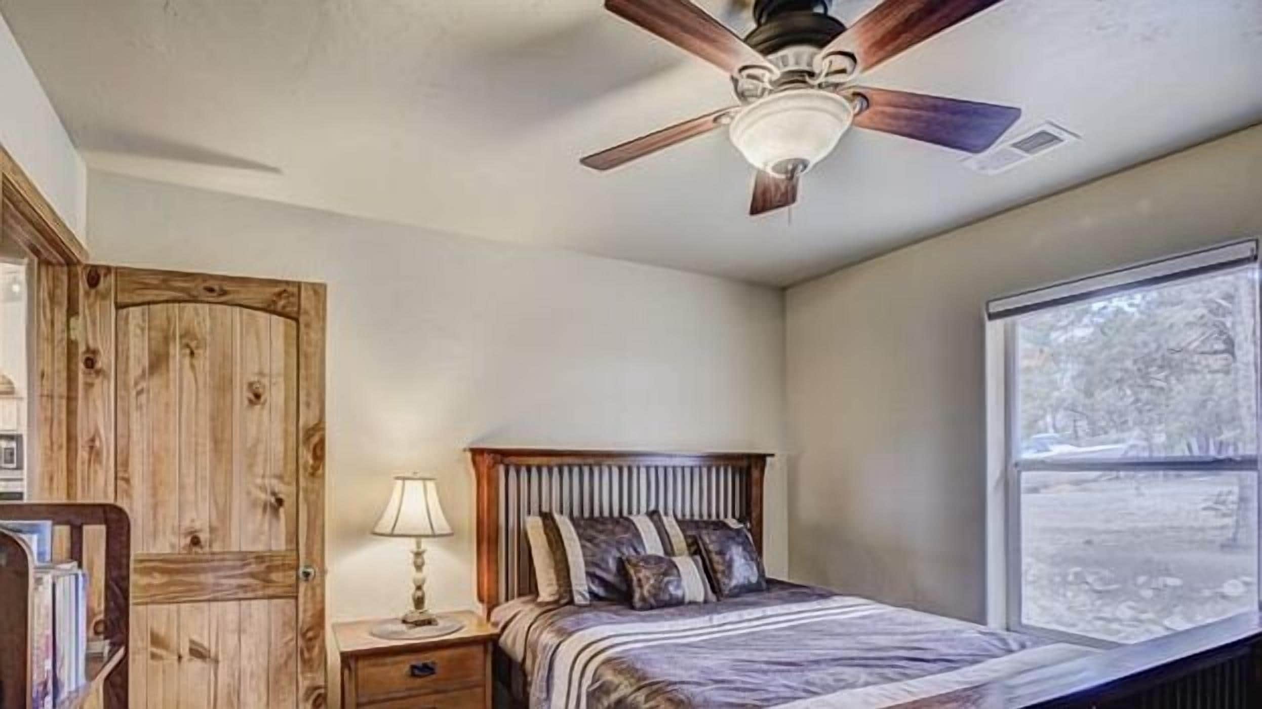 3 多间卧室、熨斗/熨衣板、免费 WiFi、床单