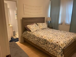 3 chambres, fer et planche Ă repasser, accĂšs Ă Internet, literie fournie