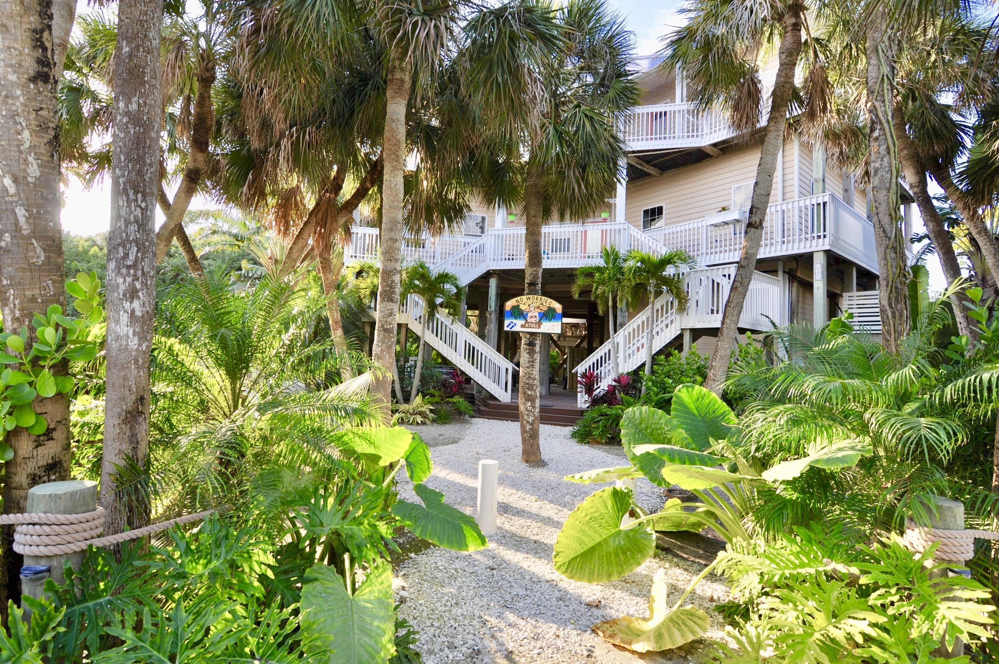 1 Min to Beach, New Luxury pool home, Gulf sunrise and sunsets, club option 