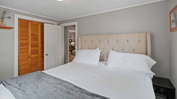 2 soveværelser, strygejern/strygebræt, weekendseng, gratis Wi-Fi