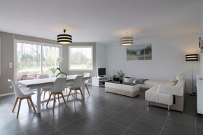 Smart TV, video games, DVD player, ping pong - Pleasant holiday home close to beaches (Vensac)