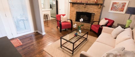 Smart TV, chimenea