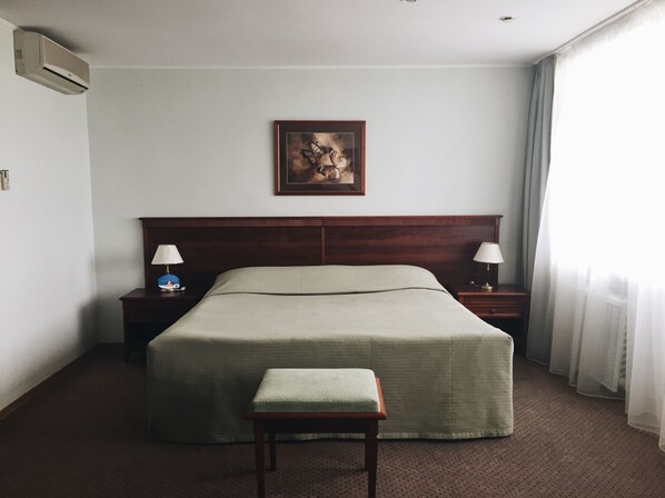 Apartment, 1 Schlafzimmer | Schreibtisch, schallisolierte Zimmer, Bügeleisen/Bügelbrett