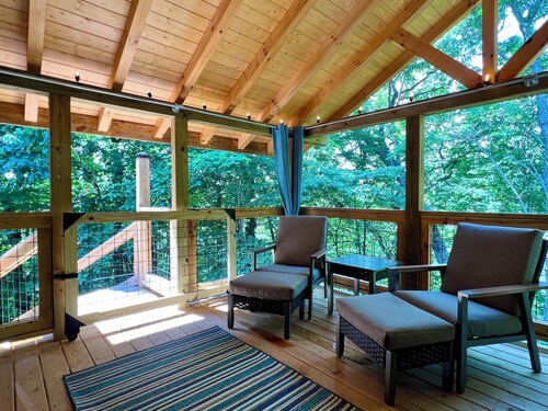 Guests ❤️ this Mountaintop Getaway! Views, 2 Decks, Hot tub, Recliners, Privacy