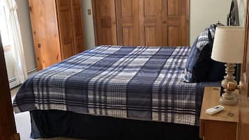 1 habitación, escritorio, tabla de planchar con plancha y wifi gratis