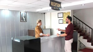 Reception - Harbiye Sara Hotel (Defne)