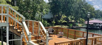 The Little White House on Blue Heron Slough