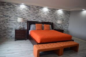 5 bedrooms, iron/ironing board, travel cot, WiFi