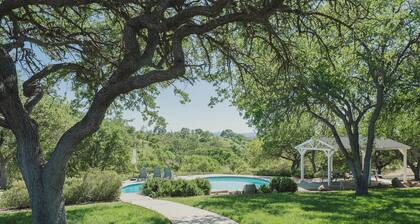 Ranch House Estate - Luxurious ranch house, vineyard views, pool, tennis, 4 bedrooms, 2.5 baths