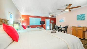 1 habitación, tabla de planchar con plancha, wifi y ropa de cama