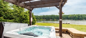Lakefront Castle w/ Pool, Hot Tub & Dock Slip
