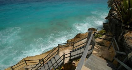 ☆Escape to the Waterfront Sea Glass House☆