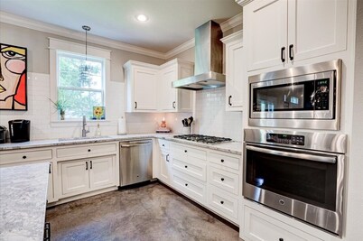 DOWNTOWN CASA KINCANNON, TOP 10 LUXURY, HGTV FIXER TO FABULOUS BUILT, Bikers!