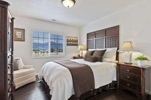 6 habitaciones, escritorio y tabla de planchar con plancha 
