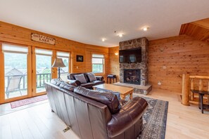 スマートテレビ、暖炉