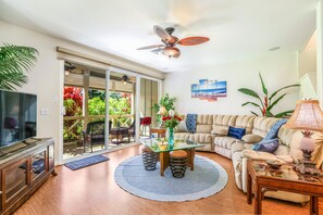 Smart-TV, bøker og kontorer