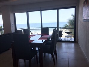 Dining - Great! New Spacious 3BR Beachfront Condo in Pearl Tower (Villas del Mar)