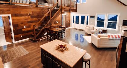 PROMO 10% WEEKLY/20% MONTHLY DISCOUNT
SW Wisconsin, Hypoint’s Mississippi view