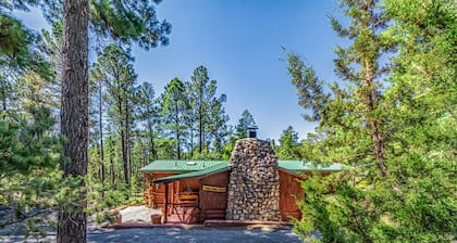 Happy Bears Cabin: Sei so glücklich wie die Bären bei Happy Bears Cabin! Haustierfreundlich.