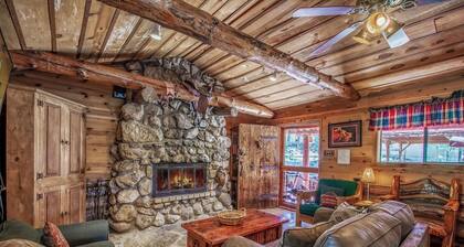 Happy Bears Cabin: Soyez aussi heureux que les ours à Happy Bears Cabin! Animaux acceptés
