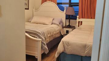 2 habitaciones, tabla de planchar con plancha y wifi gratis