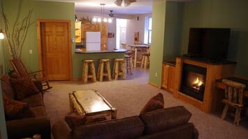 Smart TV, fireplace, DVD player