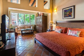 7 chambres, coffre-fort, bureau, fer et planche à repasser