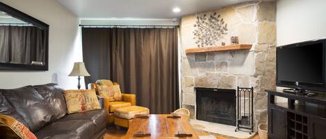 Smart TV, fireplace, DVD player