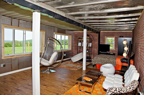 Shipping Container Home ~ Super Sexy! Outstanding Mountain Views! Wifi, 420 :)