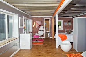 1 bedroom, iron/ironing board, free WiFi, bed sheets