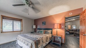 5 Schlafzimmer, Bügeleisen/Bügelbrett, kostenloses WLAN, Bettwäsche