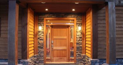 Ultimatives Luxus-Haus zum Skifahren Kicking Horse und nahe gelegenen Skigebieten, Banff & Yoho