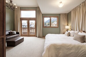 6 habitaciones, tabla de planchar con plancha y cuna de viaje 