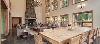 Ultimate luxury home for skiing Kicking Horse and nearby ski areas, Banff & Yoho