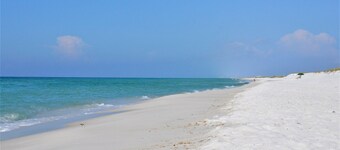 Spend The Holidays With Us on the Emerald Coast!