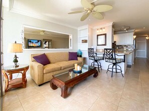 Smart-TV, DVD-Player, Stereoanlage