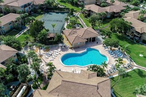 Pool - Blind Pass Condos at Bowman's Beach F208 on beautiful Sanibel Island (Sanibel Island)
