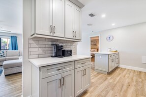 Interior - Blind Pass Condos at Bowman's Beach F104 on beautiful Sanibel Island (Sanibel Island)