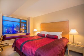 2 bedrooms, free WiFi, bed sheets - Open-Concept 2 Bedroom Suite in Amazing Location! (Whistler)