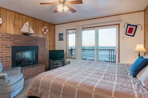 مكتب ومكواة/لوح كي وسرير سفر وواي فاي مجانًا