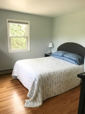 3 chambres, fer et planche à repasser, Wi-Fi gratuit, draps fournis