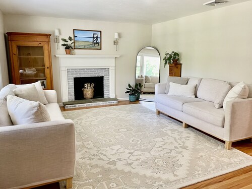 Portsmouth / Newport House, 1 kilometrin päässä rannalta