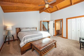 4   多间卧室、免费 WiFi、床单