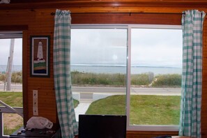 Interior - Ocean front with private beach in Falmouth, large lawn (Falmouth Heights)