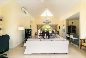 Fernseher, DVD-Player